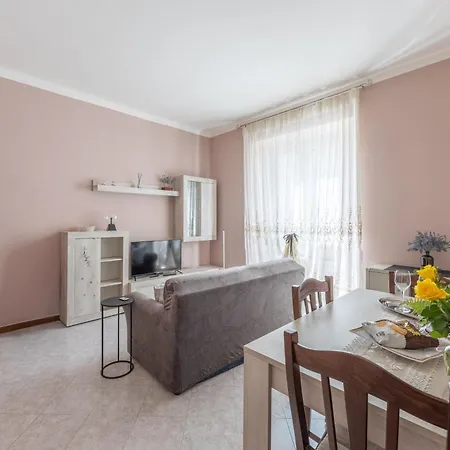 Cherry Tree House Como